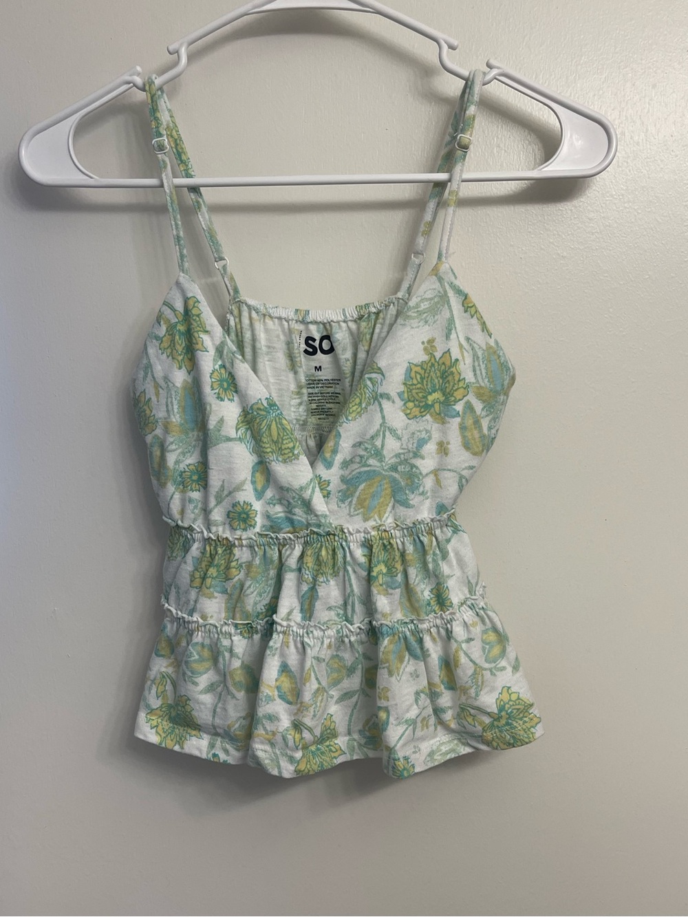 SO Floral Tiered Ruffle Cropped Tank Top in Light Green and White